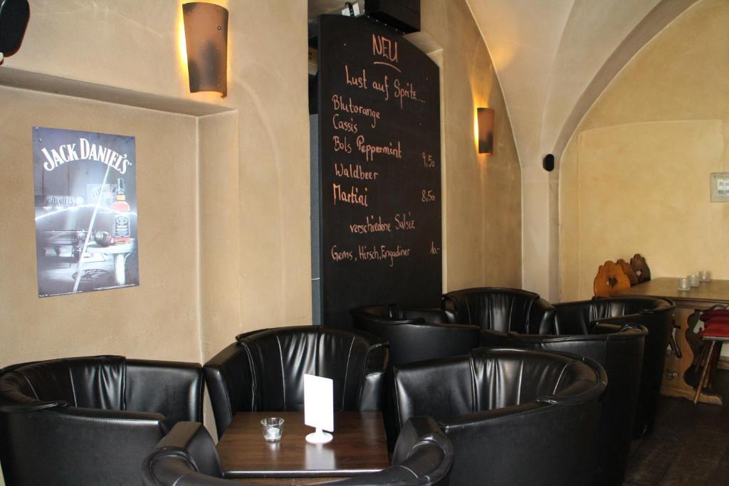 Zunfthaus Zur Rebleuten Chur Buitenkant foto