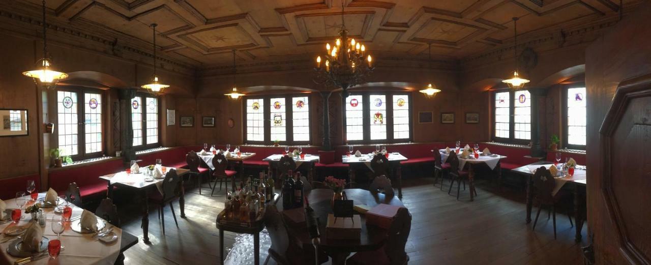 Zunfthaus Zur Rebleuten Chur Buitenkant foto